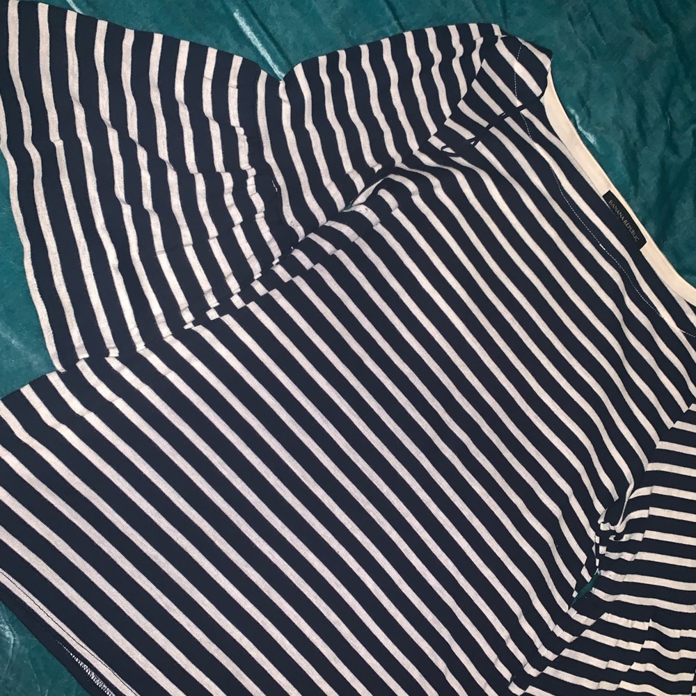 Banana Republic bell sleeved top